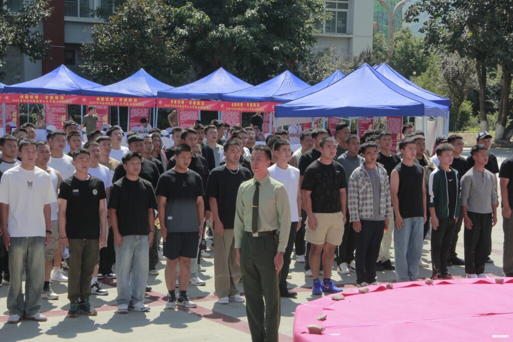 “戎耀归蜀 甘建新功”2025年甘孜州退役军人及军属专场招聘会圆满落幕